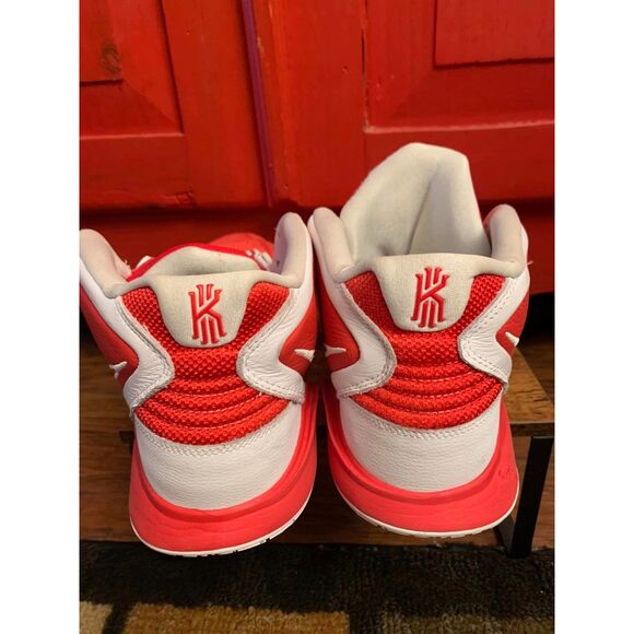 Nike Men 16 Kyrie Infinity TB Basketball Shoes Red White DO9616-600 High Top EUC - Picture 5 of 8